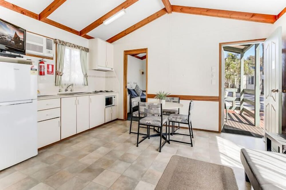 Фото Paynesville Holiday Park