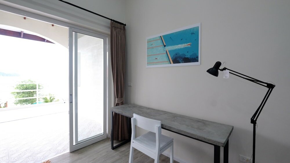 Фото Baan Jai Dee Beach Front Hotel