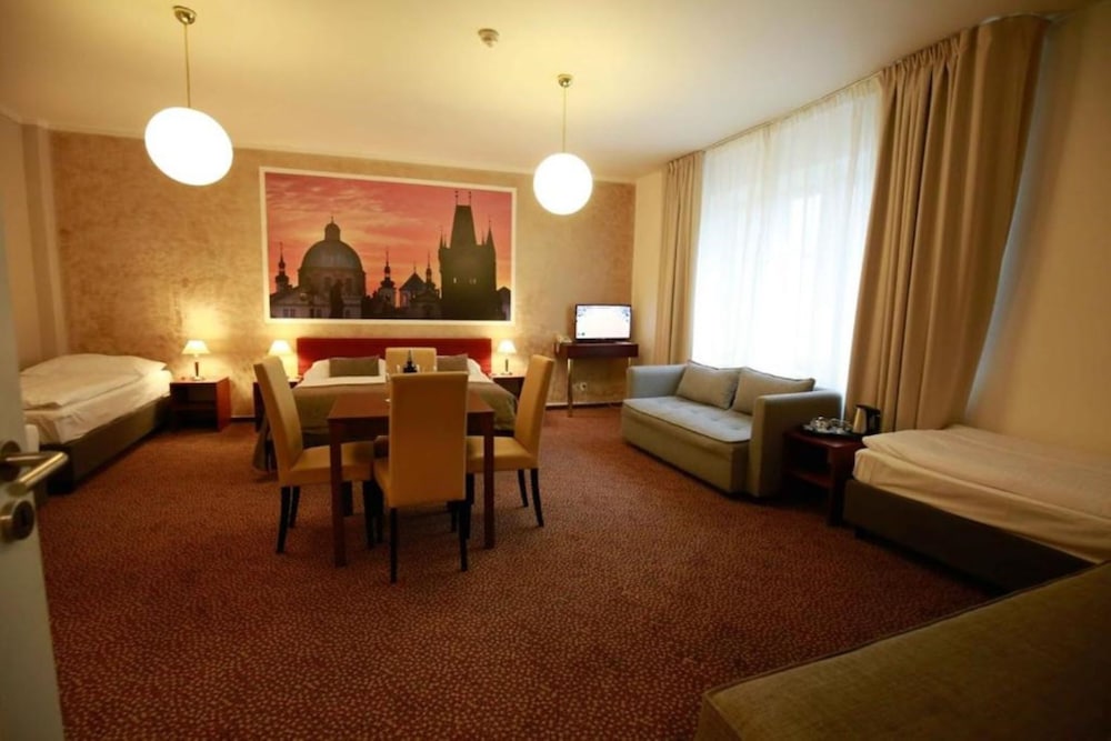 Фото Metropolitan Old Town Hotel - Czech Leading Hotels