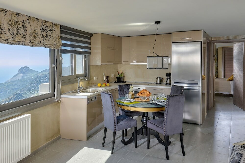 Фото Seli Sea View Apartments and Studios