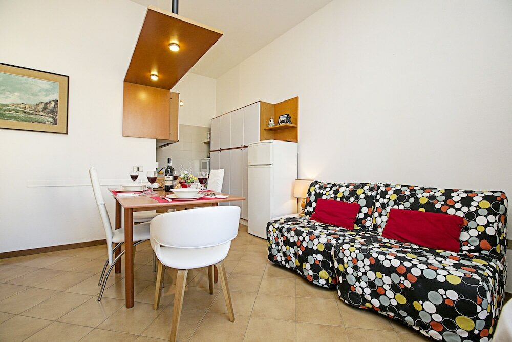 Фото Lake View Historical Center Apartment