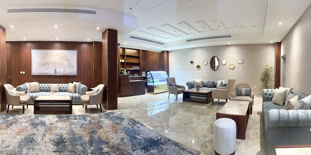 Фото Level Nine Hotel