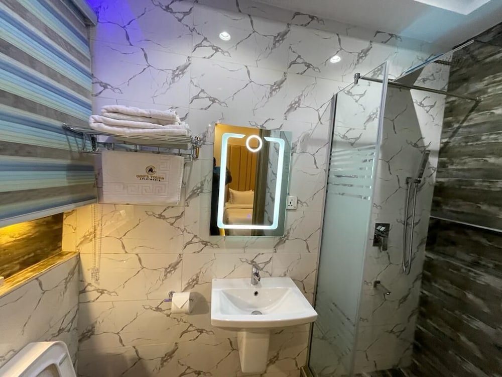 Фото God's Touch Apartment