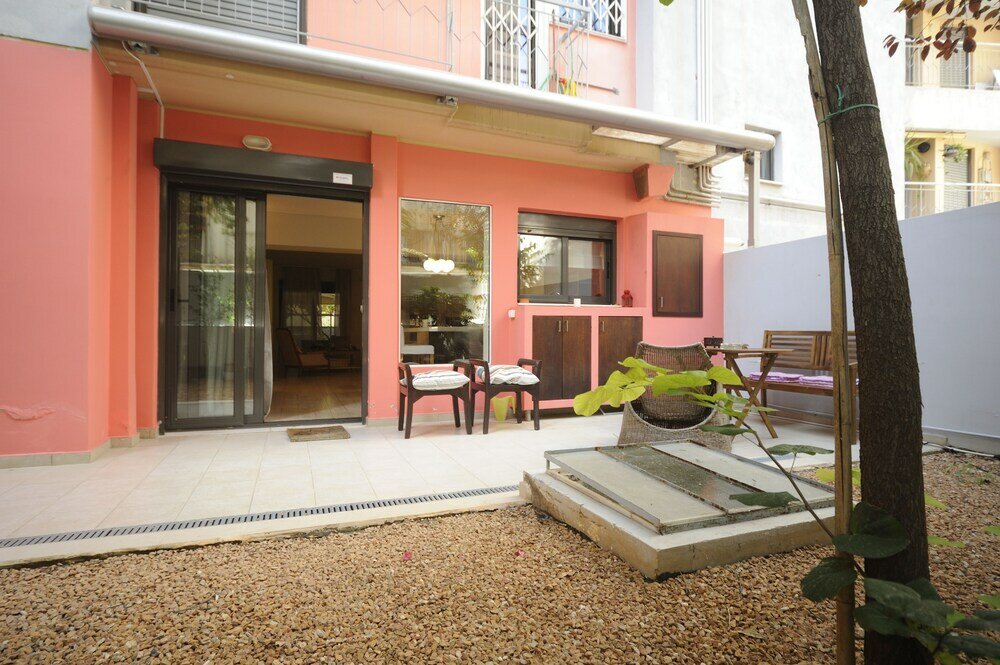 Фото Α Koukaki, Modern Newly Refurbished Apartment