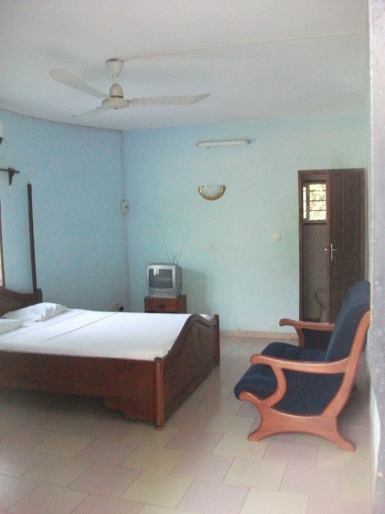 Фото Centre Ayifa Hôtel