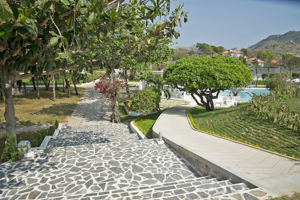 Фото Fleur de Lys Resort & SPA Long Hai