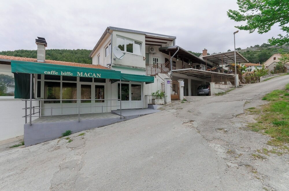 Фото Apartments Up and Down