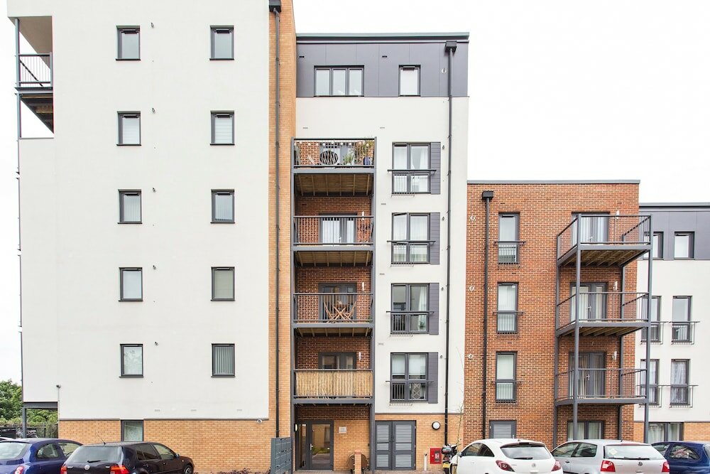 Фото Altido Lovely 1-bed Flat Near 02 Arena