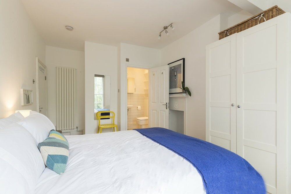 Фото Altido Smart 3 bed Flat in Islington, Close to Angel Tube