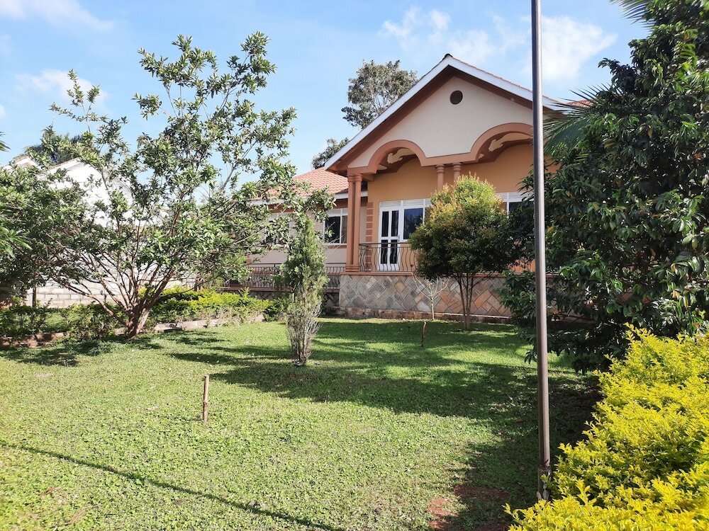 Фото Airport Side Hotel Entebbe