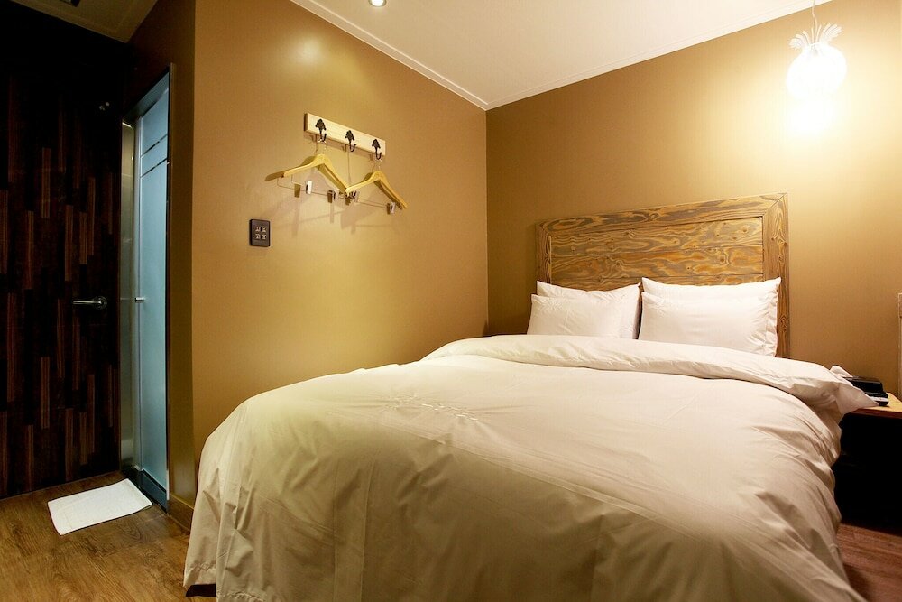 Фото Yeongdeungpogucheong Station SL