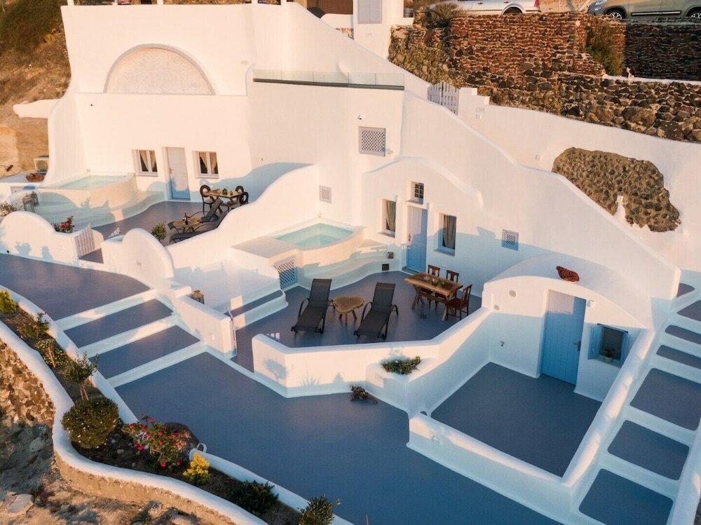 Фото Sun Angelos Oia - Luxury Cave Suites