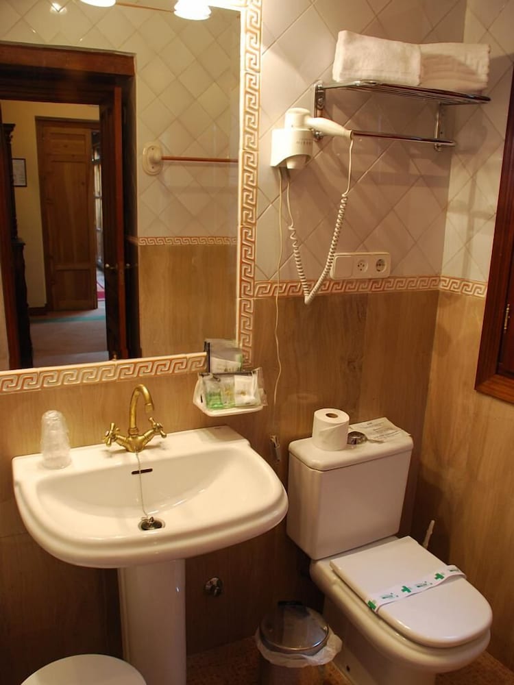 Фото Hotel Alvar Fañez