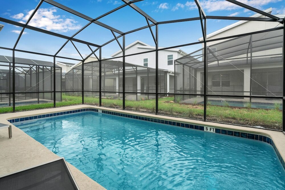 Фото Edgy, Modern 6 Bed 5 Bath