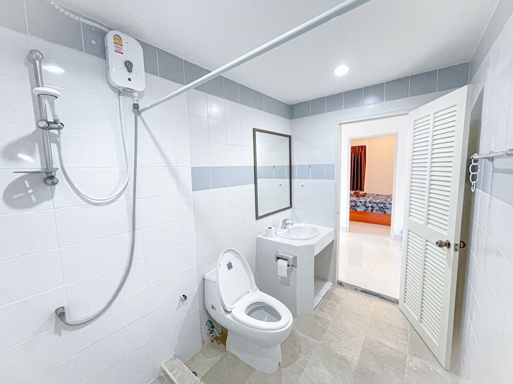 Фото Madee Villa - Pattaya Holiday House Walking Street