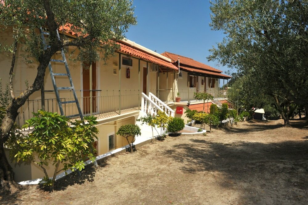 Фото Petros Giatras - Rooms