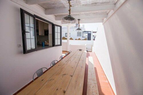 Гостиница Surfers Retreat - Hostel - Adults Only в Корралехо