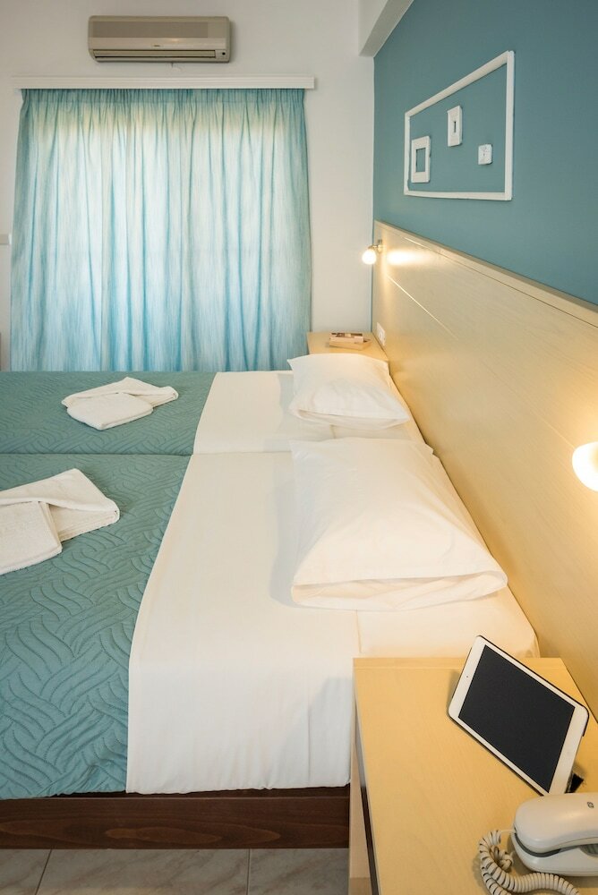 Фото Esplanade Apartments