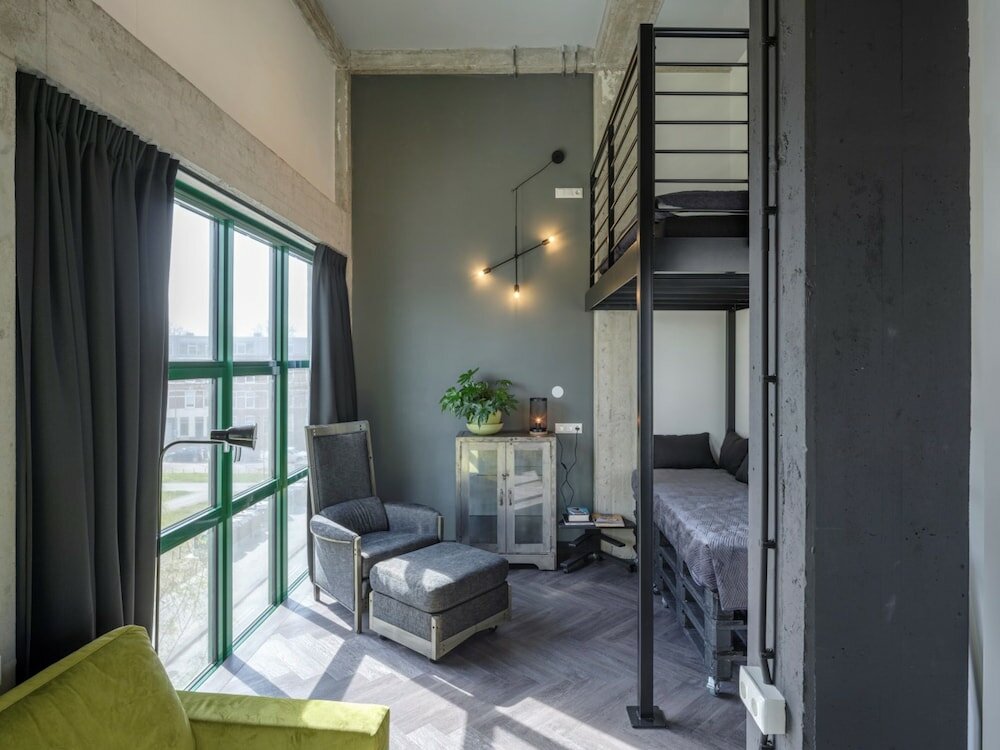 Фото Bed Bites & Business Hotel Rotterdam