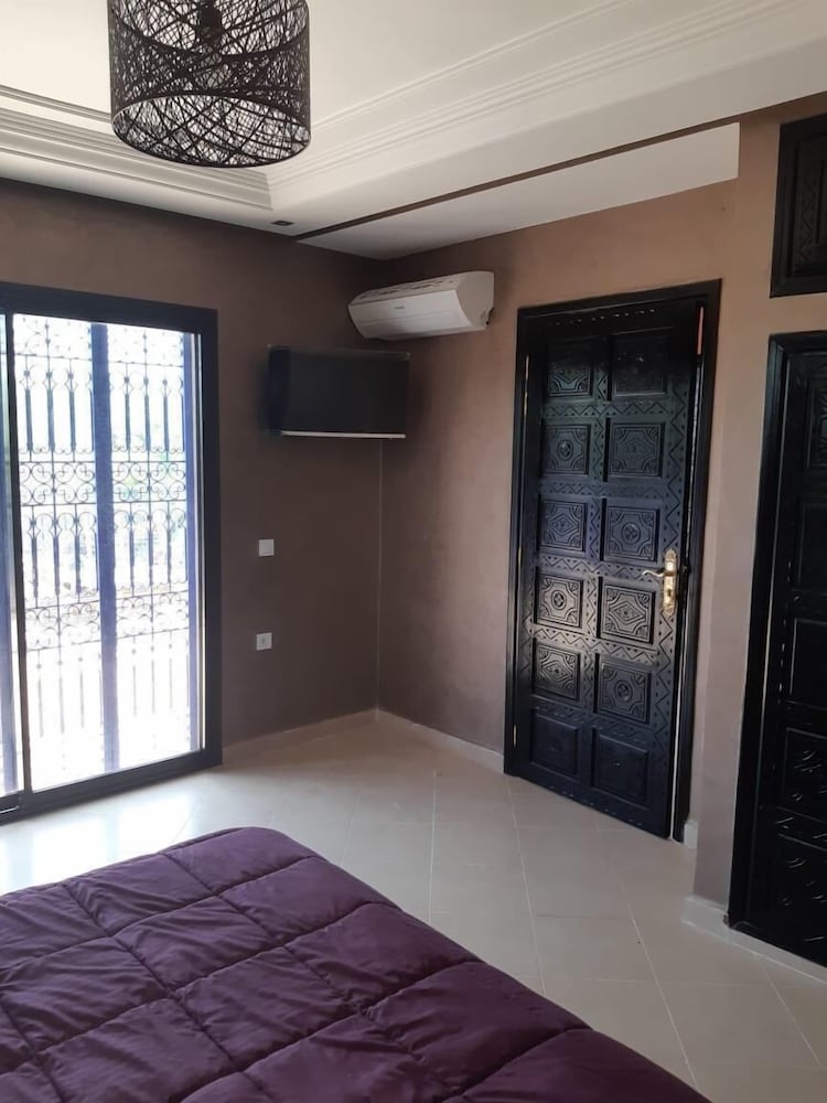 Фото Villa Aghmat EN plein cœur de la nature