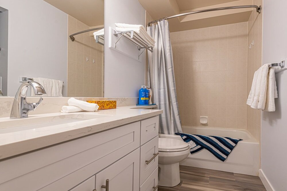 Фото 4 Bedrooms Suite - Group of Families