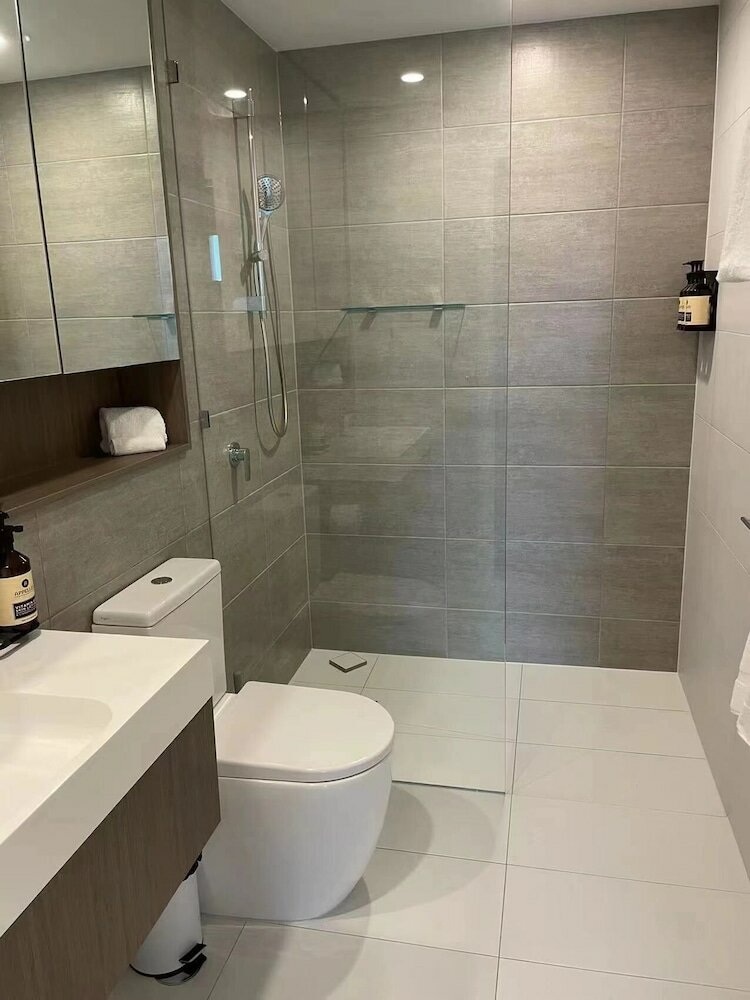 Фото Luxurious 1 Bdrm Apartment in Gc Casino