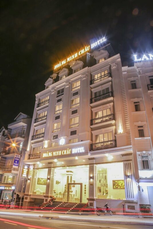 Гостиница Hoang Minh Chau Ba Trieu Hotel в Далате