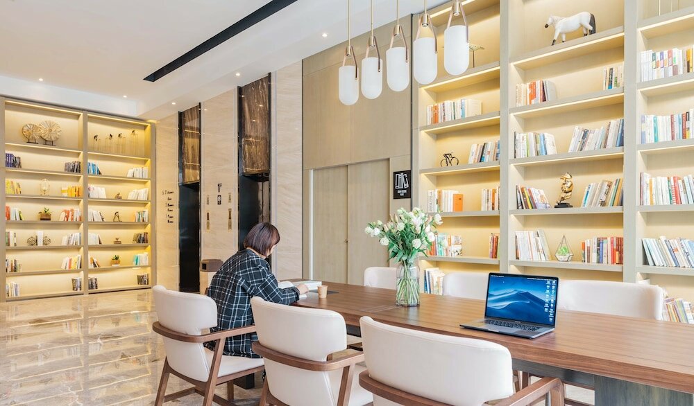 Фото Atour Hotel Gold Beach Qingdao