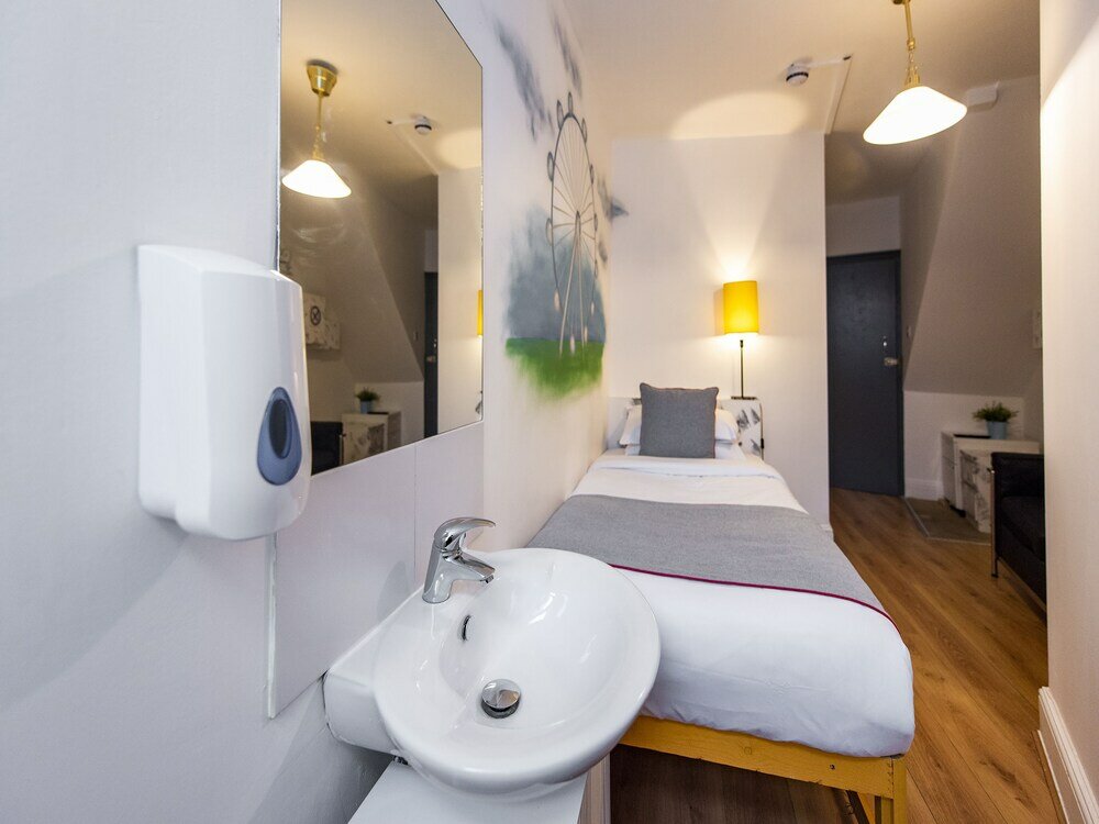 Фото Camden BnB Hotel