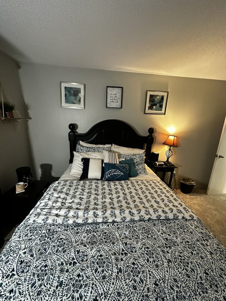 Фото 2 Br con patio por el centro comercial