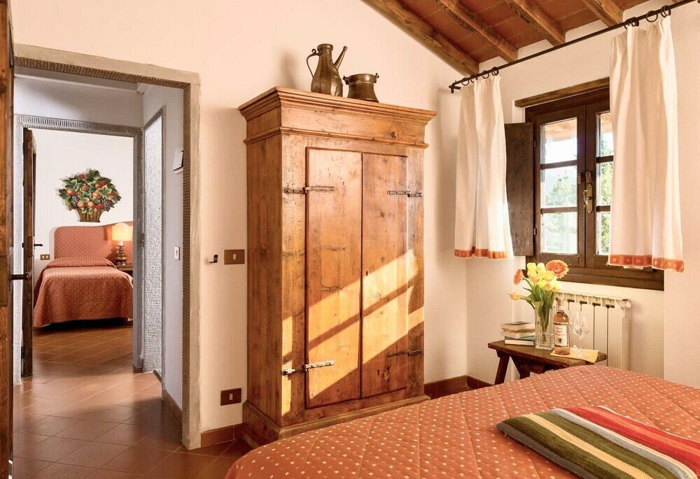 Фото Farmhouse in San Donato Fronzano