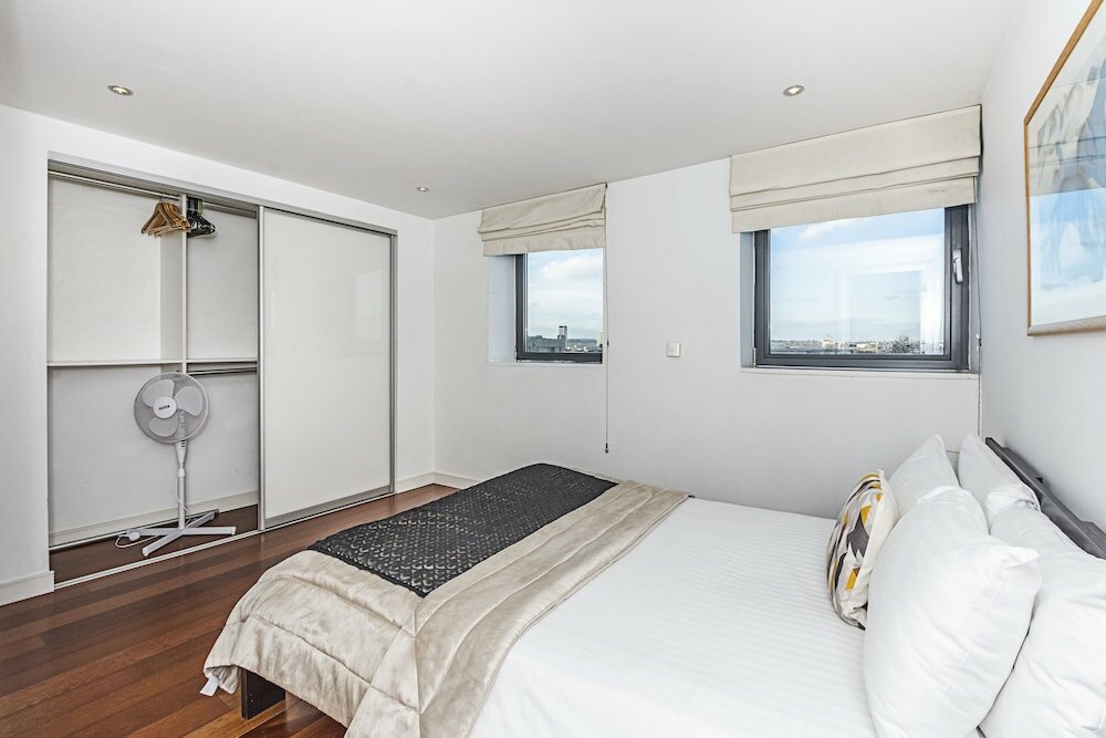 Фото Splendid 3 Bedroom Apartment Kings Cross