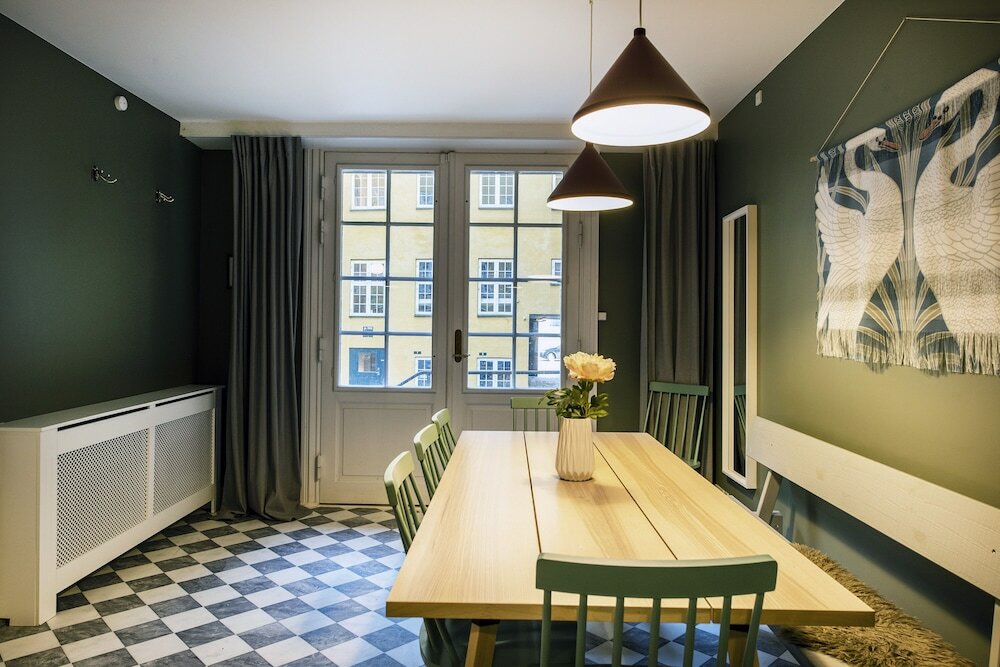 Фото The Churchill 4 - Into This Place