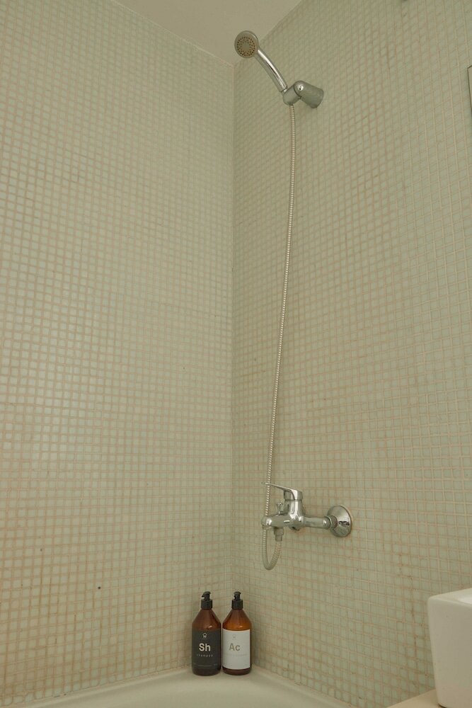 Фото Charming 1 bedroom Apartment II