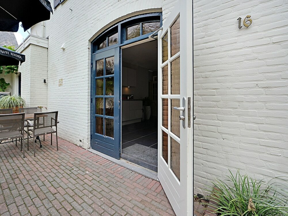 Фото Modern Holiday Home in Grubbenvorst near River Maas