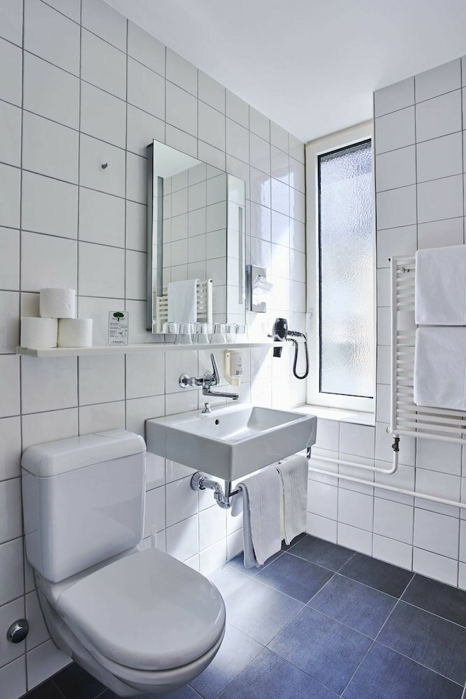 Фото Bristol Hotel