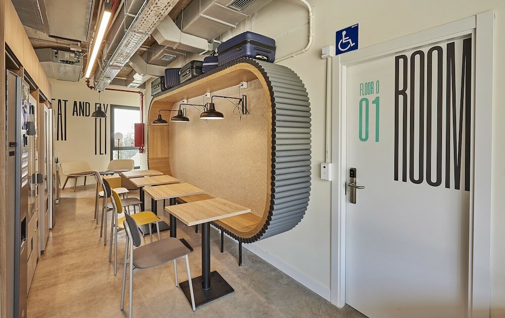 Фото HostelFly Madrid Airport