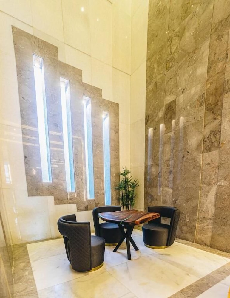 Фото Emaar Legend