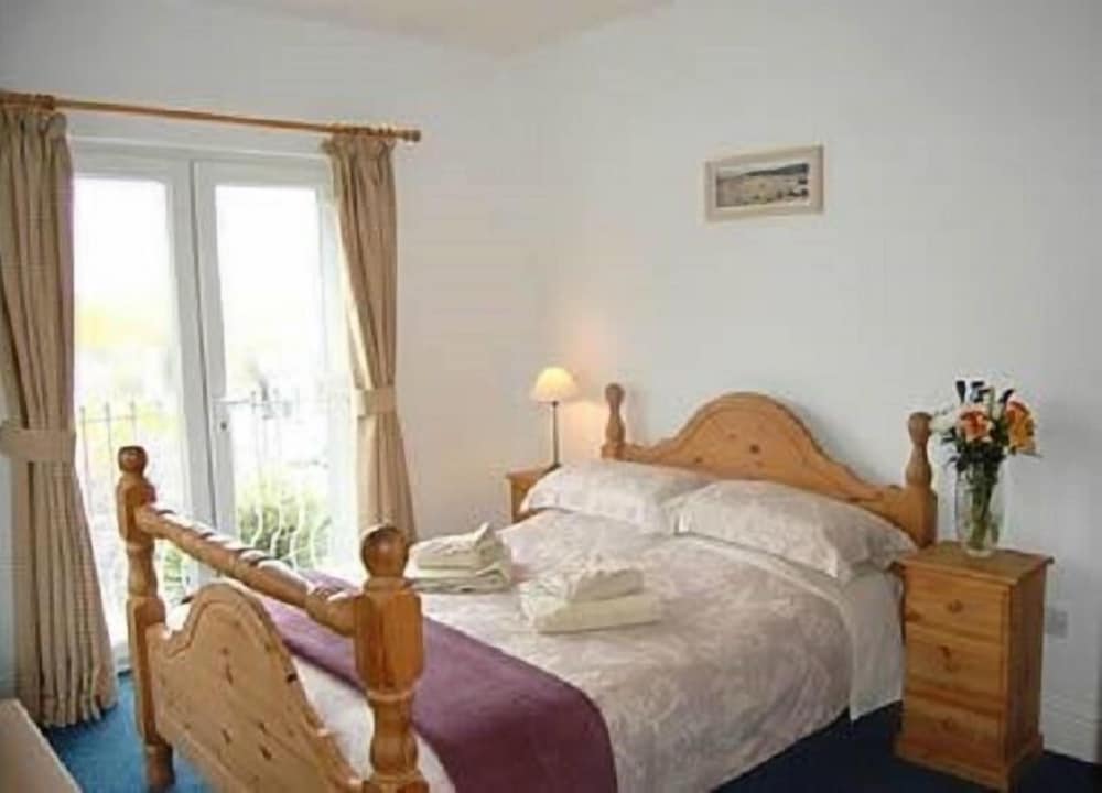 Фото The Olive Branch