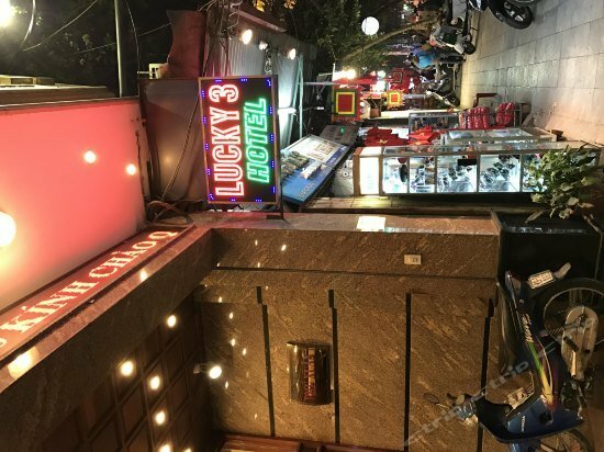 Фото Lucky 3 Hotel & Travel