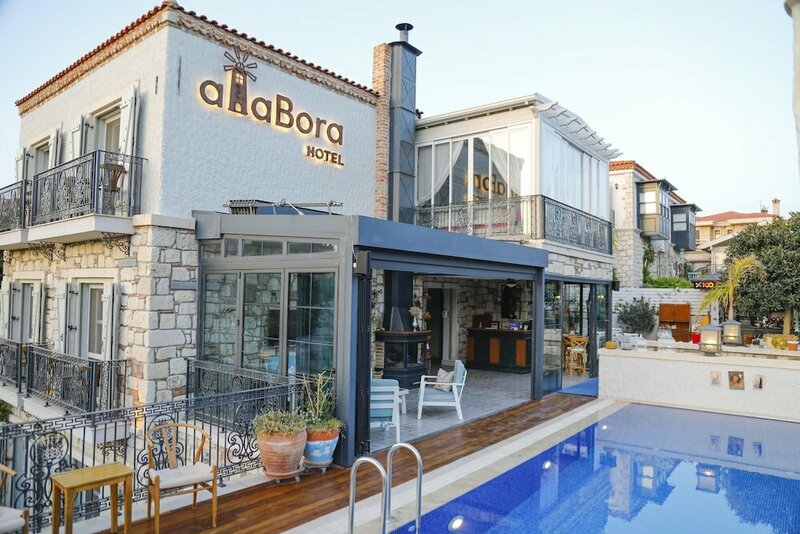 Гостиница AlaBora Hotel в Чешме