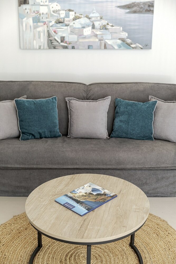 Фото Onyx Hotel & Suites