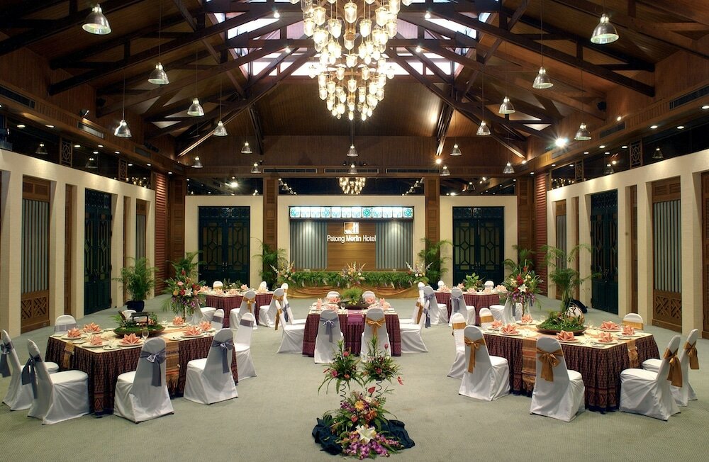 Фото Courtyard by Marriott Phuket Patong Beach Resort