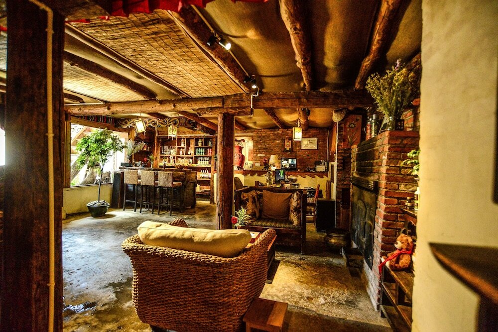 Фото Shangri La E Outfitting Boutique Hotel