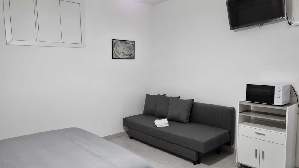 Фото B&b Domus Flavia Pozzuoli