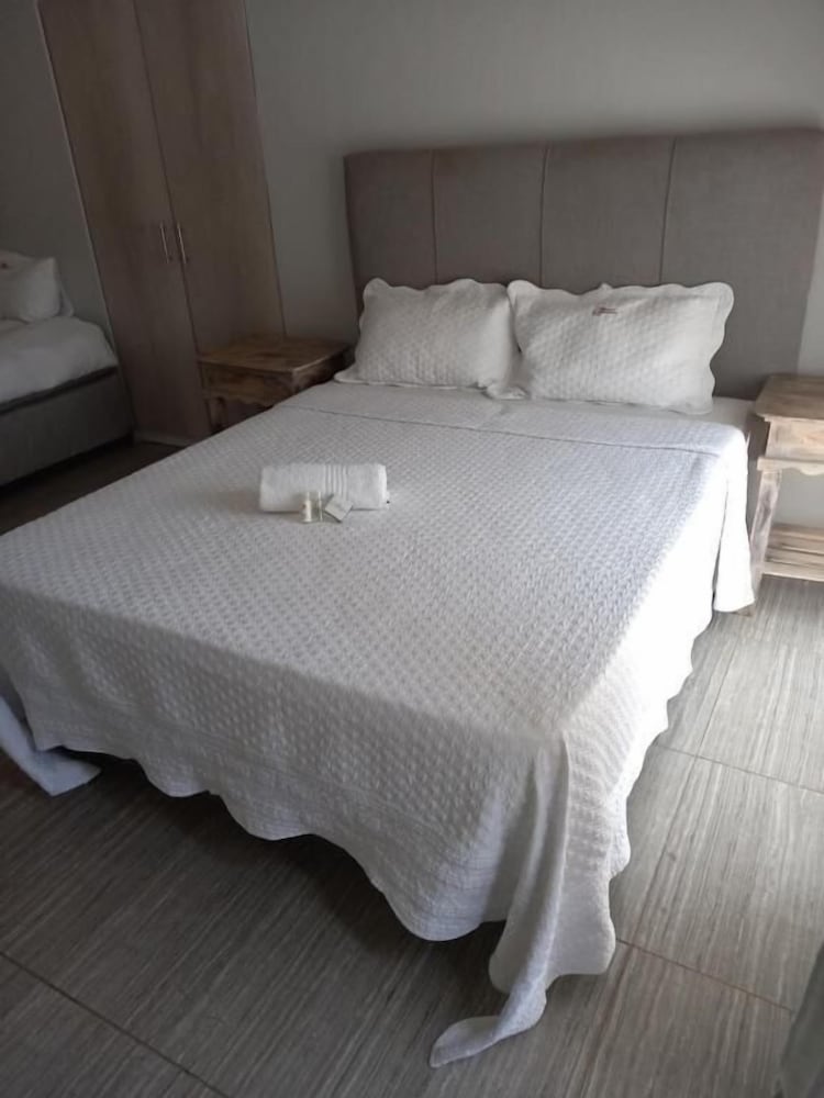 Фото Kennzy Guesthouse