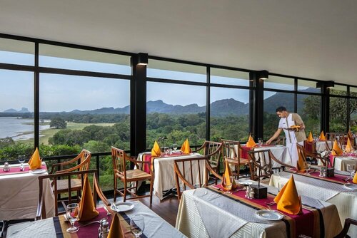 Внешний вид отеля Heritance Kandalama в Сигирии, фото 5