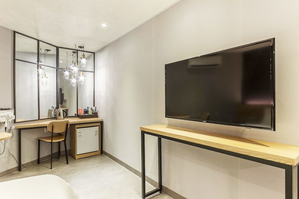 Фото Bucheon Boutique Hotel 375