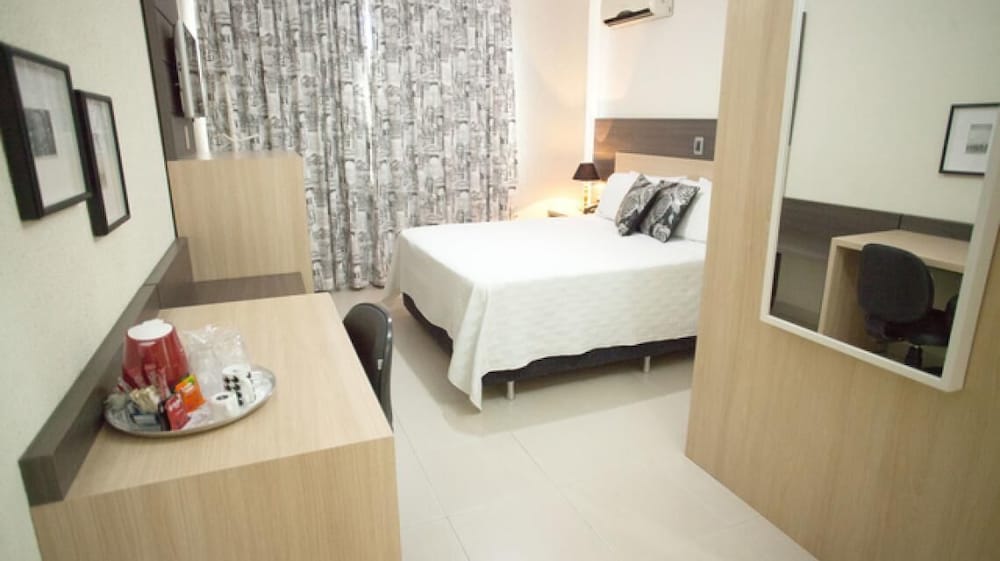 Фото Hotel Royal Plaza