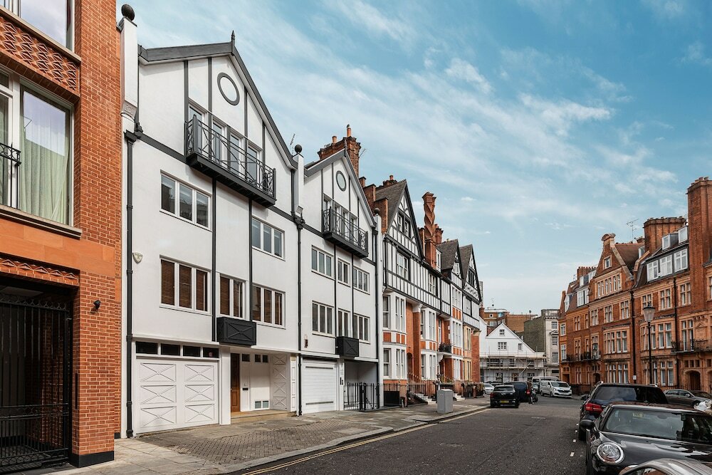 Фото Altido Stunning 6-bed house near Harrods in Knightsbridge